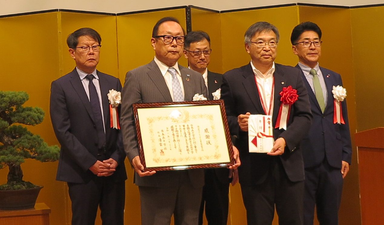 （一財）岡山県青少年財団による助成金・補助金贈呈式